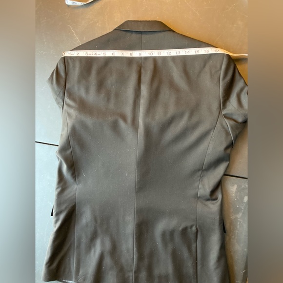 H&M Blazer - Picture 3 of 4